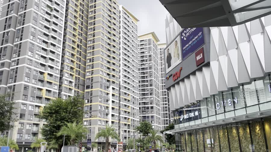 Vincom Mega Mall Grand Park exterior